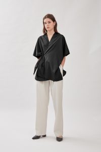 Jardine Kimono Top in Black