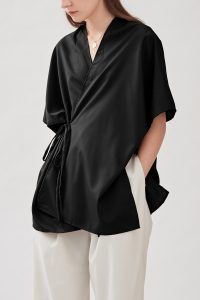 Jardine Kimono Top in Black