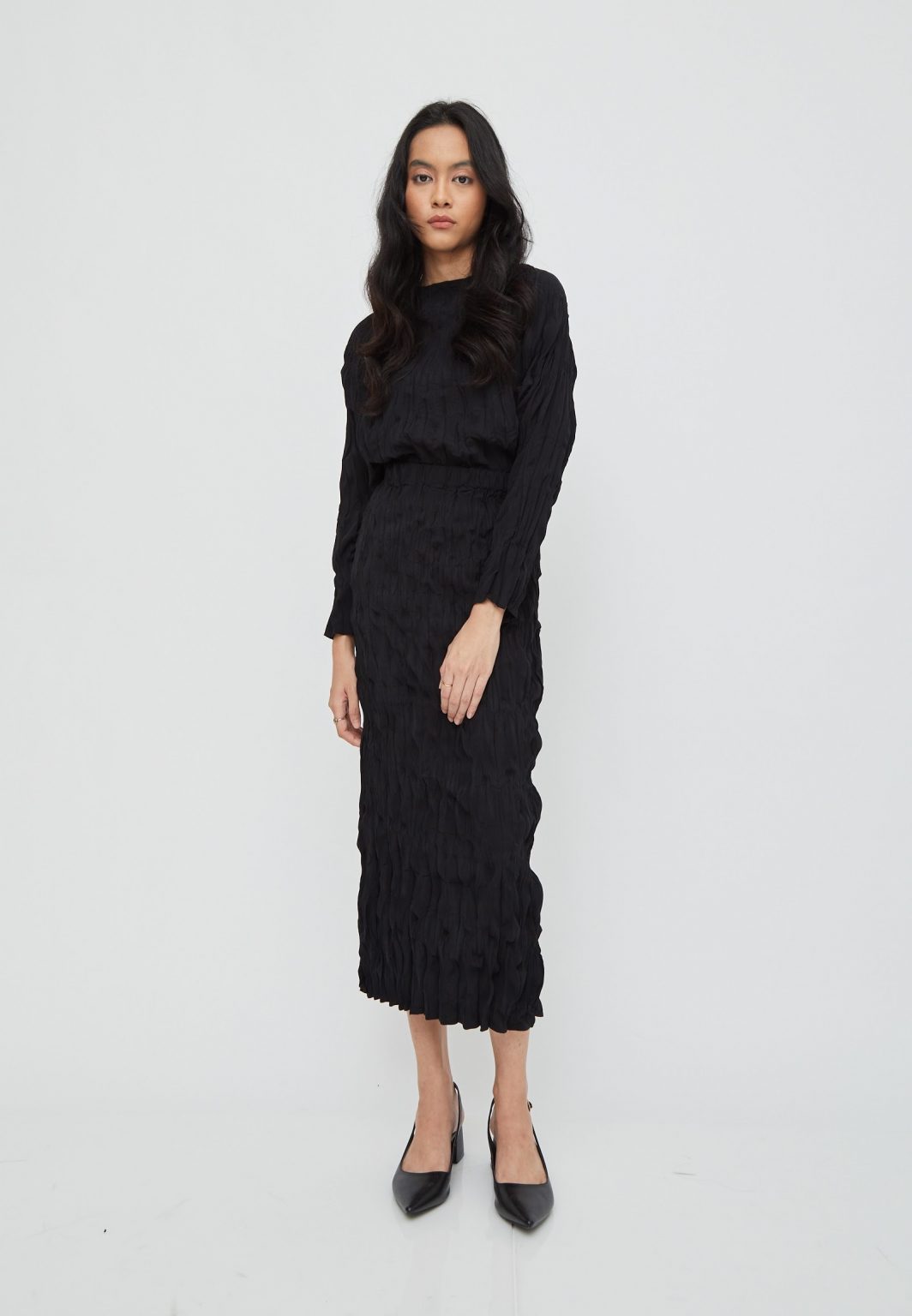 Textura Skirt in Black - Image 4
