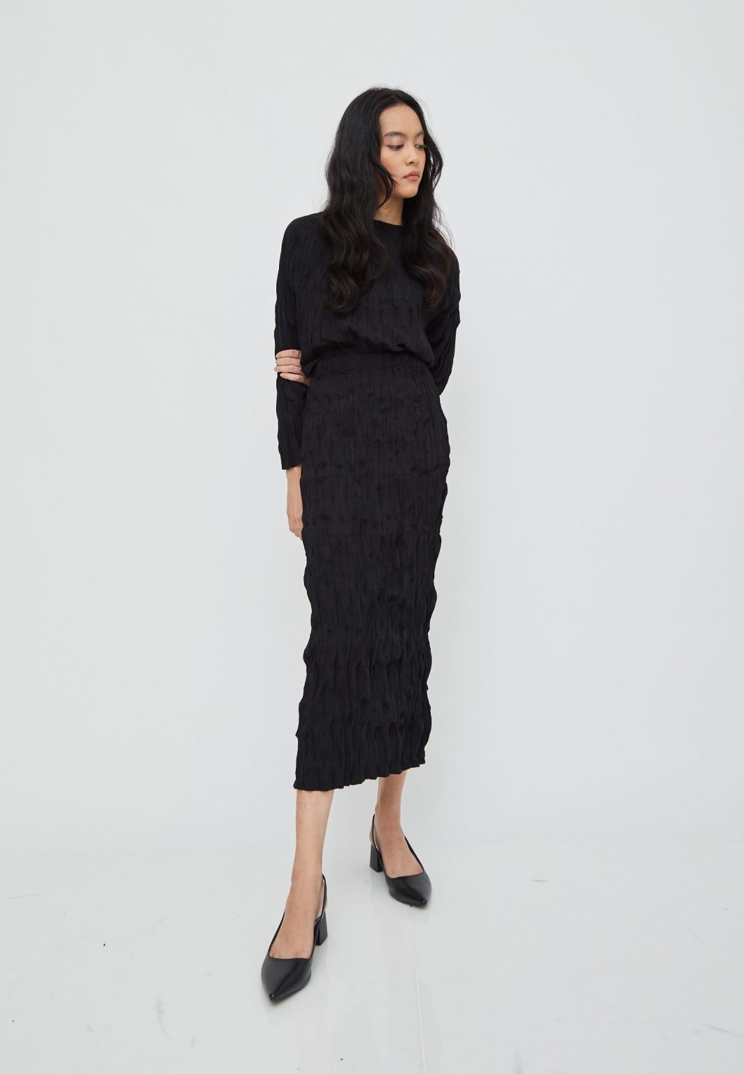 Textura Skirt in Black - Image 5