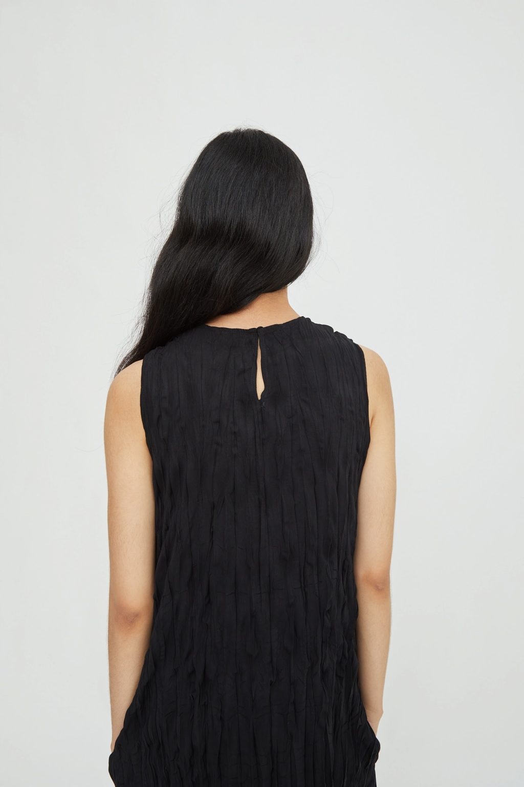 Textura Sleeveless Dress Black - Image 8
