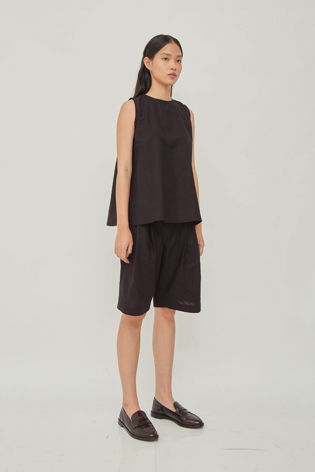 Joan Linen Tank Black - Image 4