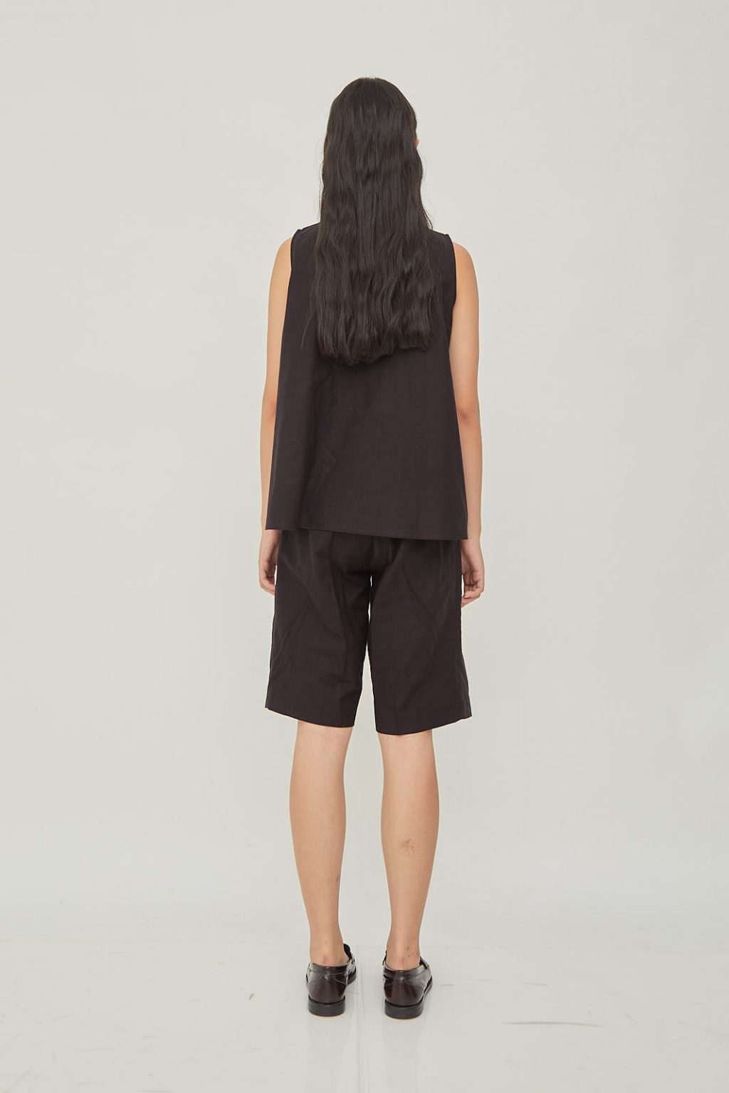 Joan Linen Tank Black - Image 5