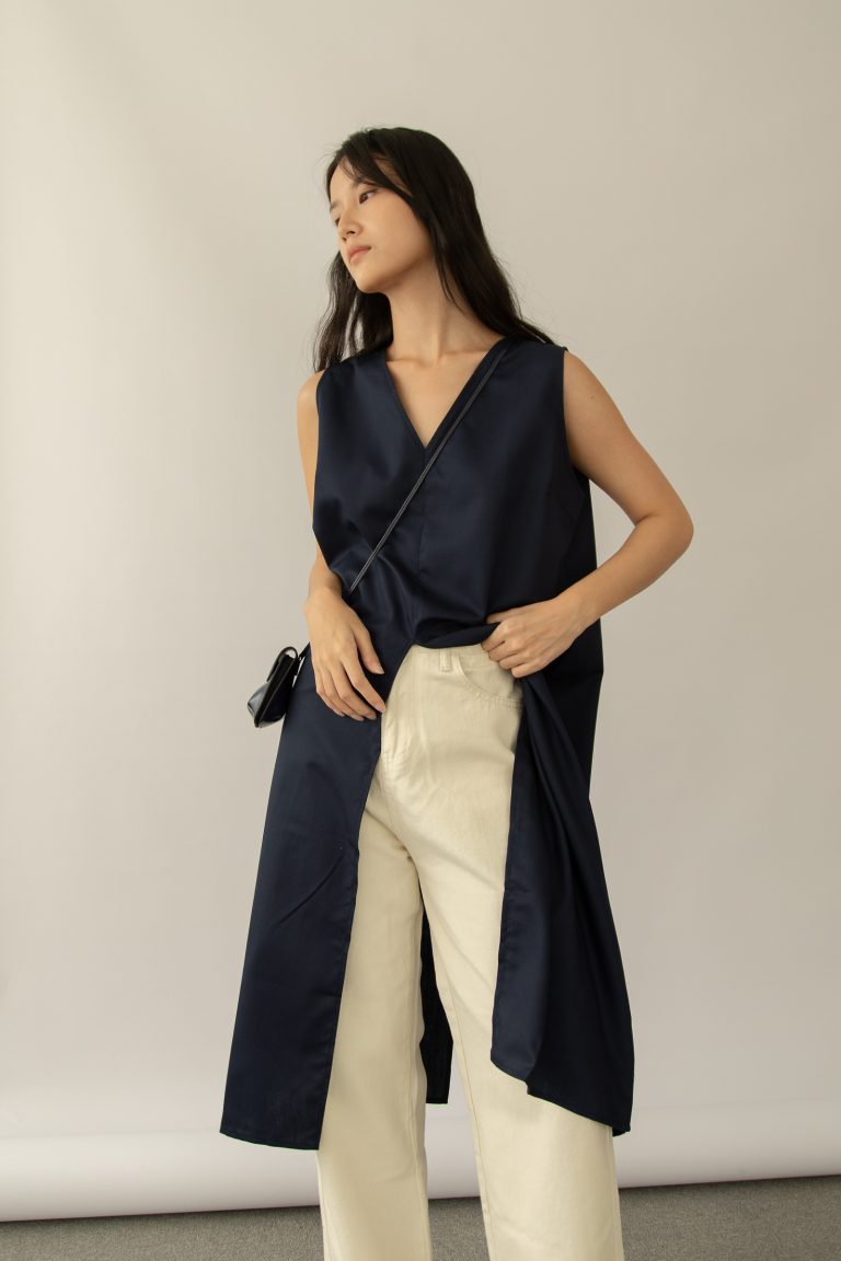 Studio Now Kehlani Sleeveless Blouse Navy