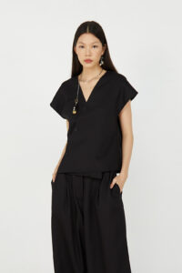 Collin vest black