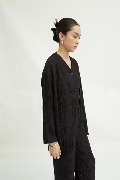 Crest Cardigan Black