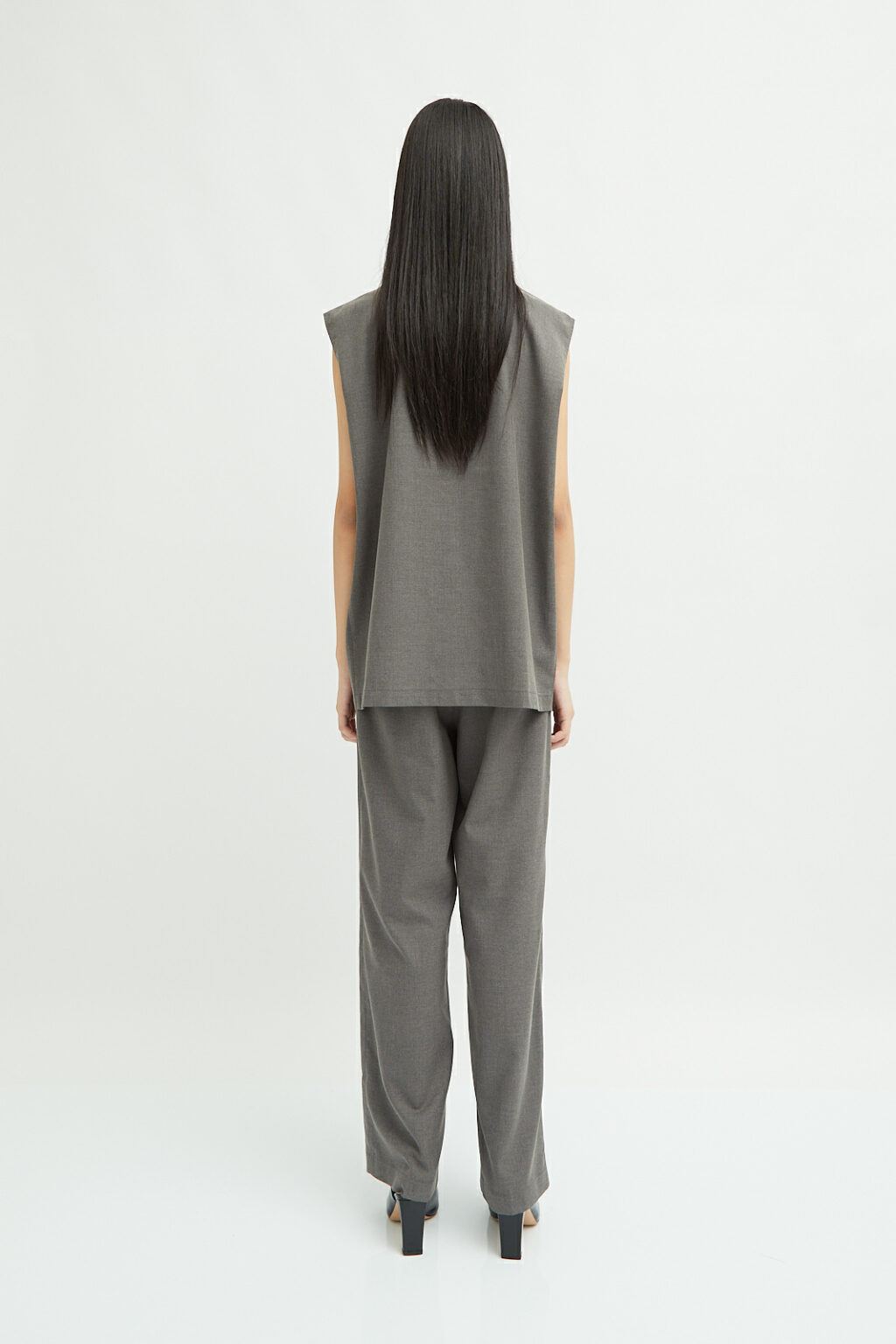 Draft Vest Top Smoke - Image 5