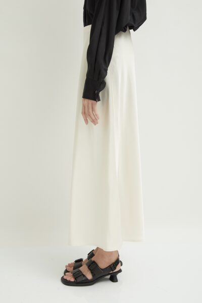 Gia Skirt Pearl
