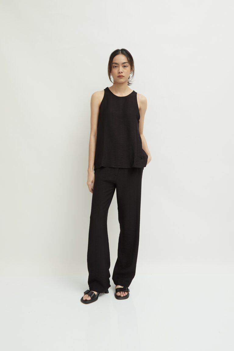 Isaora Tank Black
