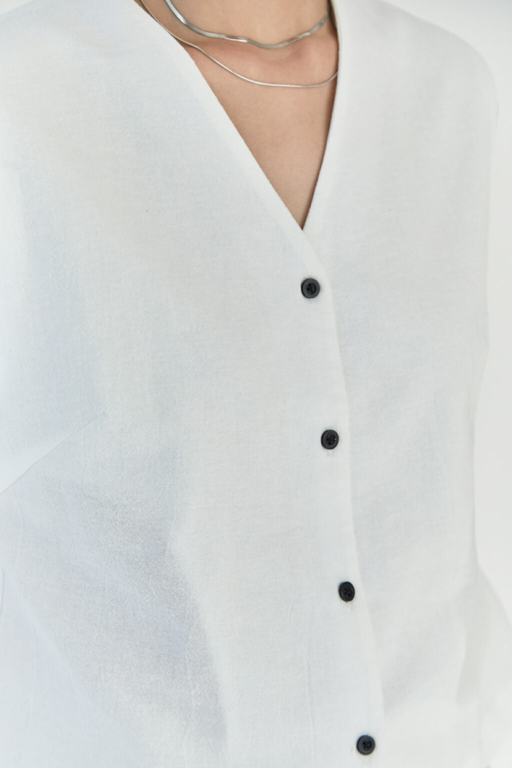 Studio Now Mercedes Vest White - Image 7