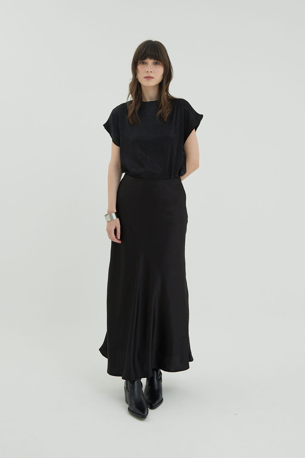 Gia Skirt Black - Image 4
