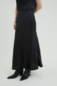 Gia Skirt Black