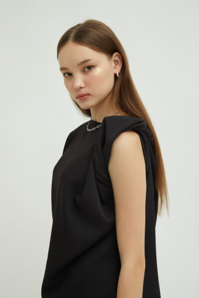 Noa Twist Top Black