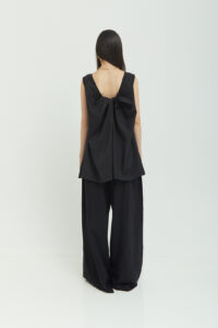 Mikaia Top Black