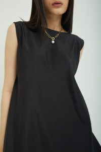 Mikaia Top Black