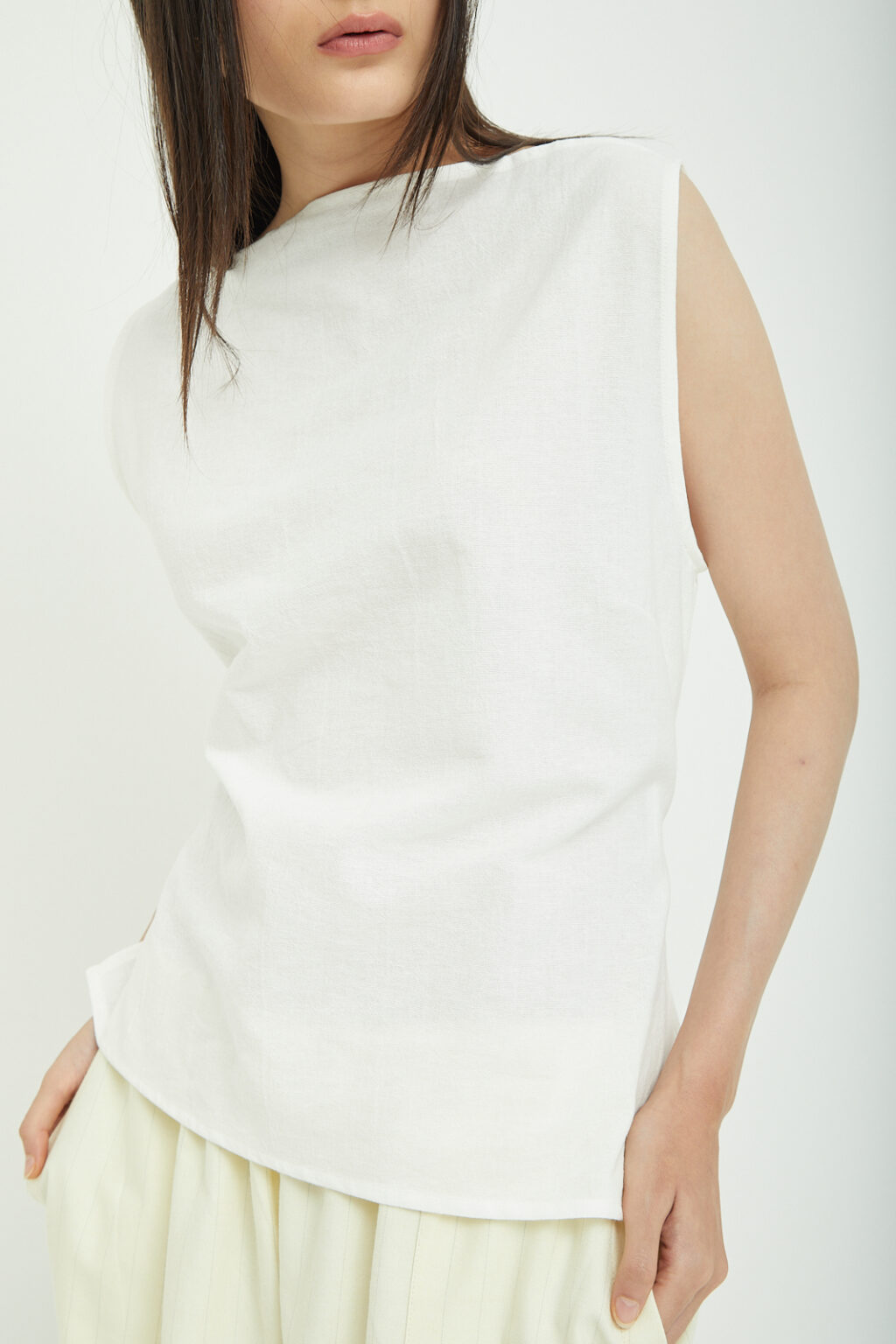 Rowe Top White - Image 8