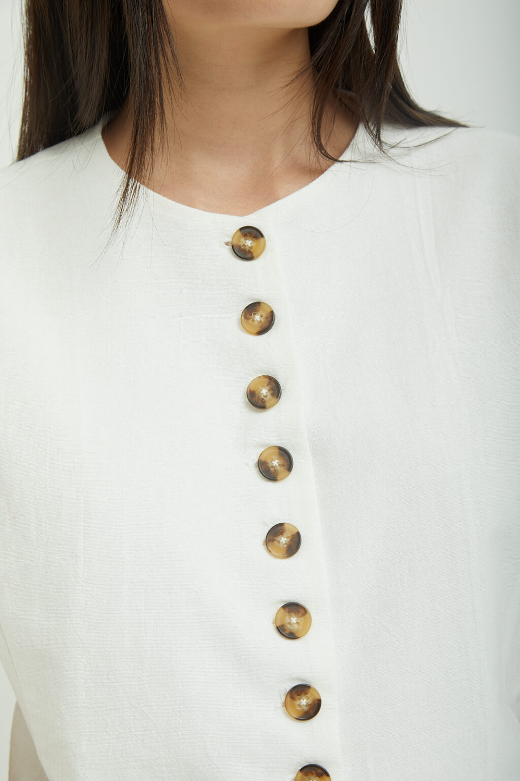 Mia Vest White Linen - Image 8