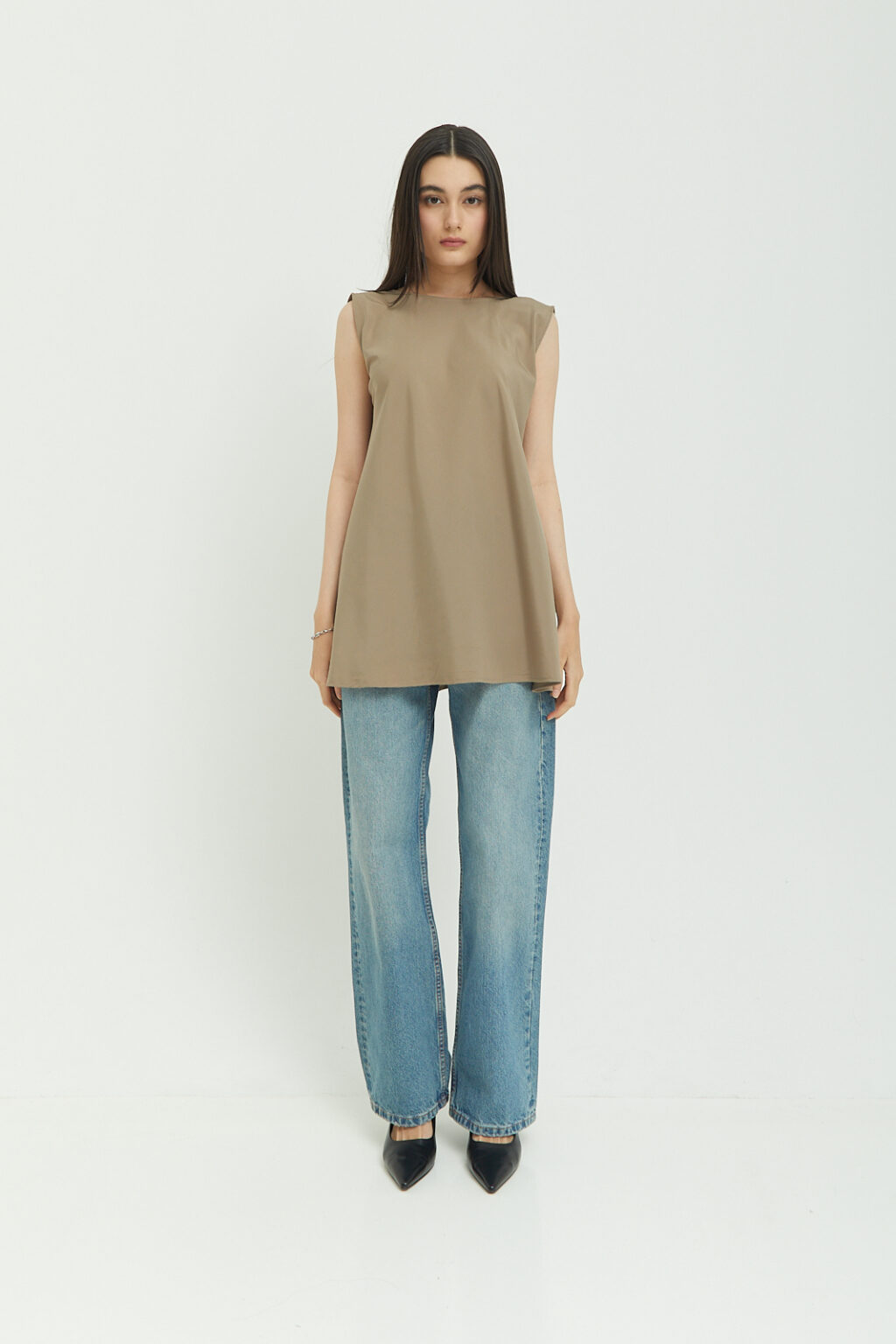 Mikaia Top Taupe - Image 4