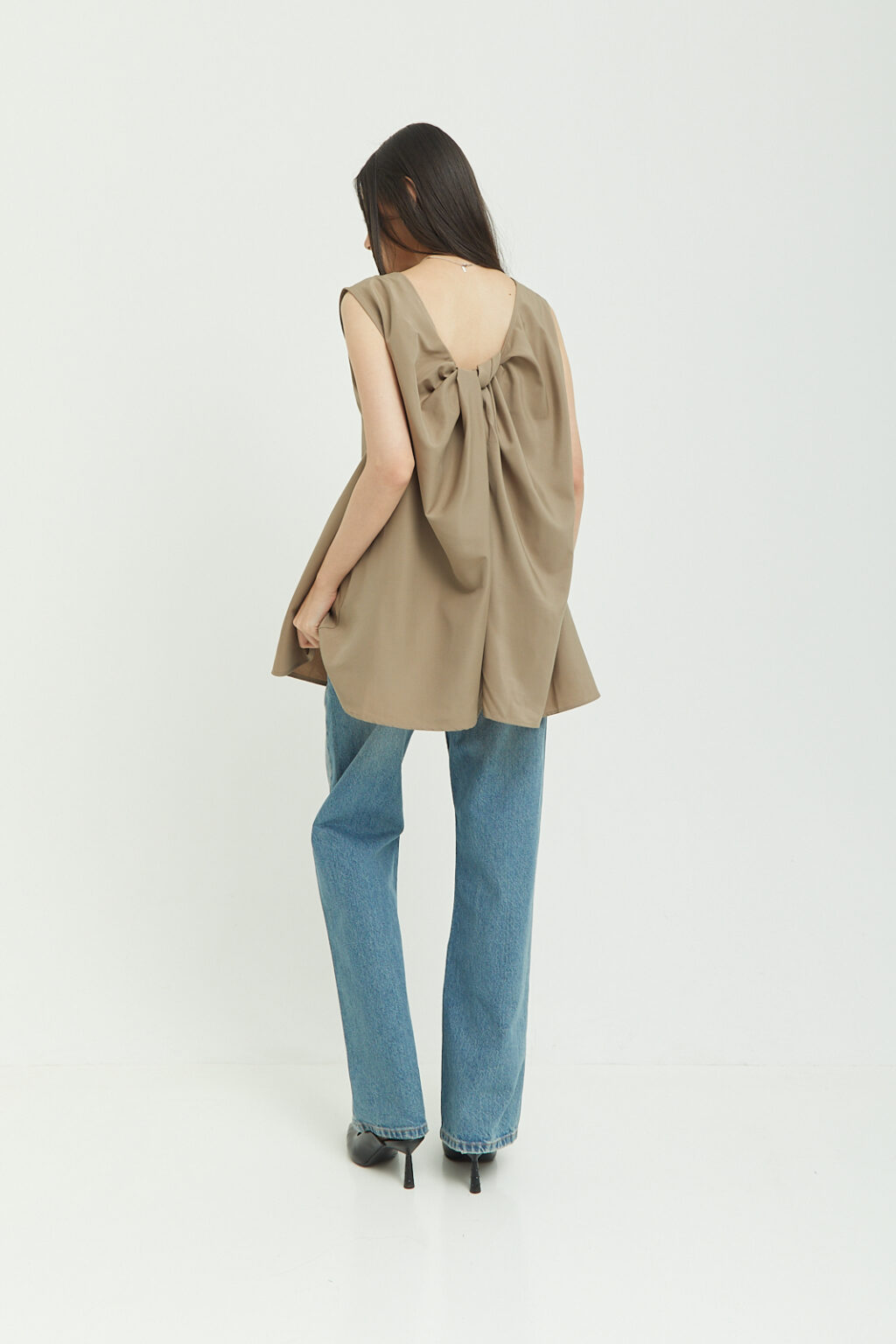 Mikaia Top Taupe