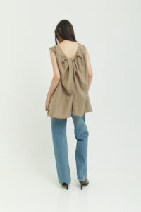 Mikaia Top Taupe