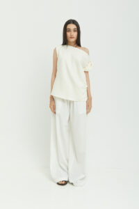 Philia Asymmetric Top White