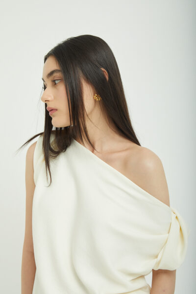 Philia Asymmetric Top White