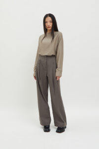 Rowan Top in Taupe