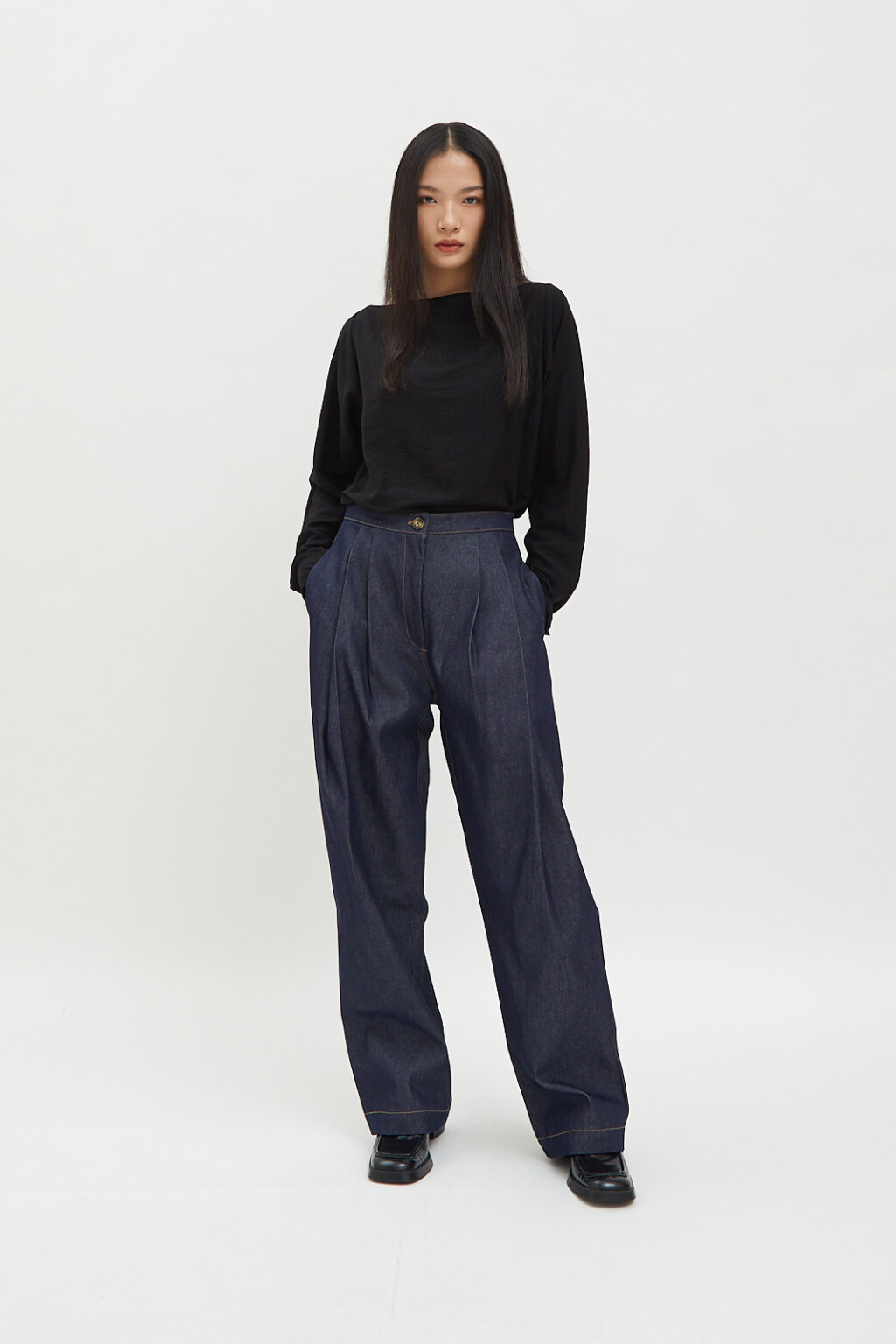 Rowan Top in Black - Image 4