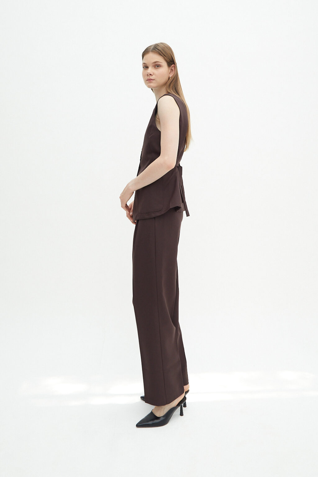 Mia Vest Brown - Image 4