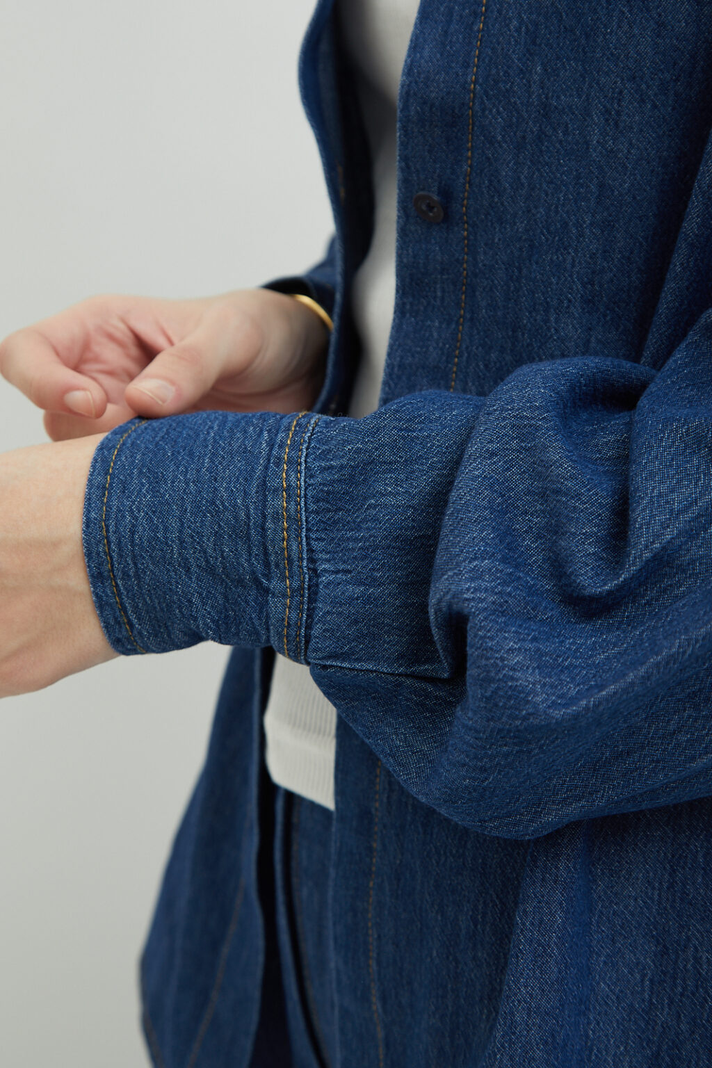 General soft denim shirt - Image 9