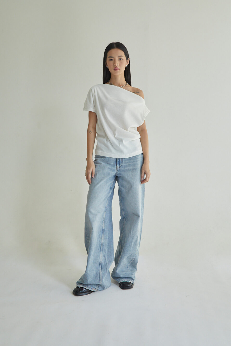 Studio Now Everra Asymmetric Top White - Image 2