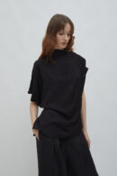 Frau top black