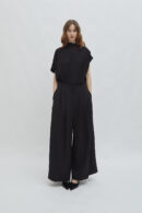 Frau top black