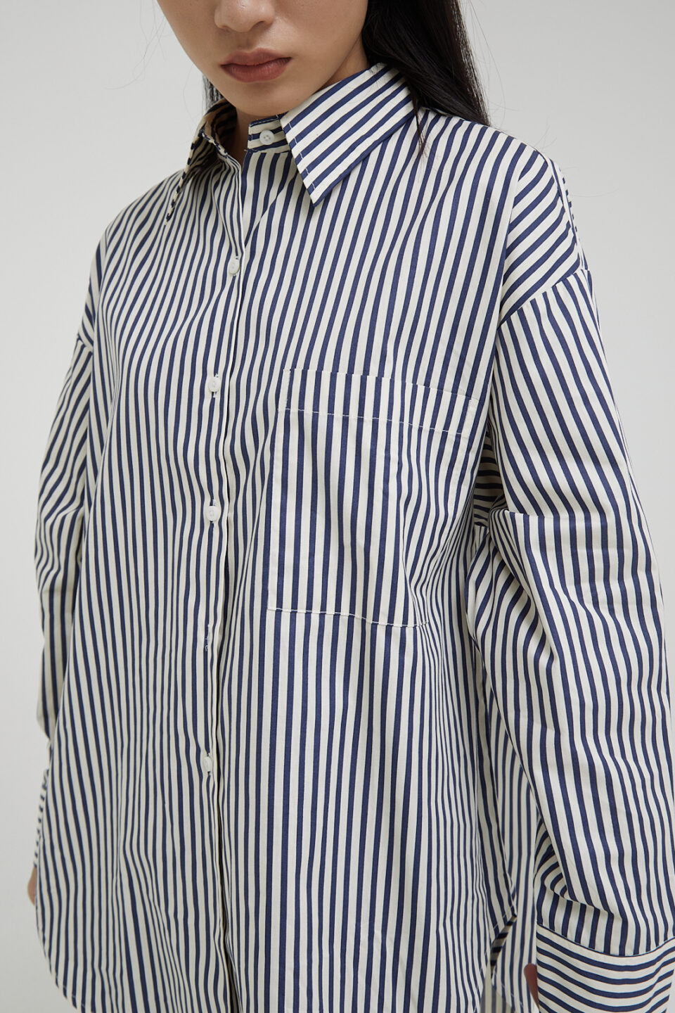 Avenue Shirt in Navy Stripe - Image 7
