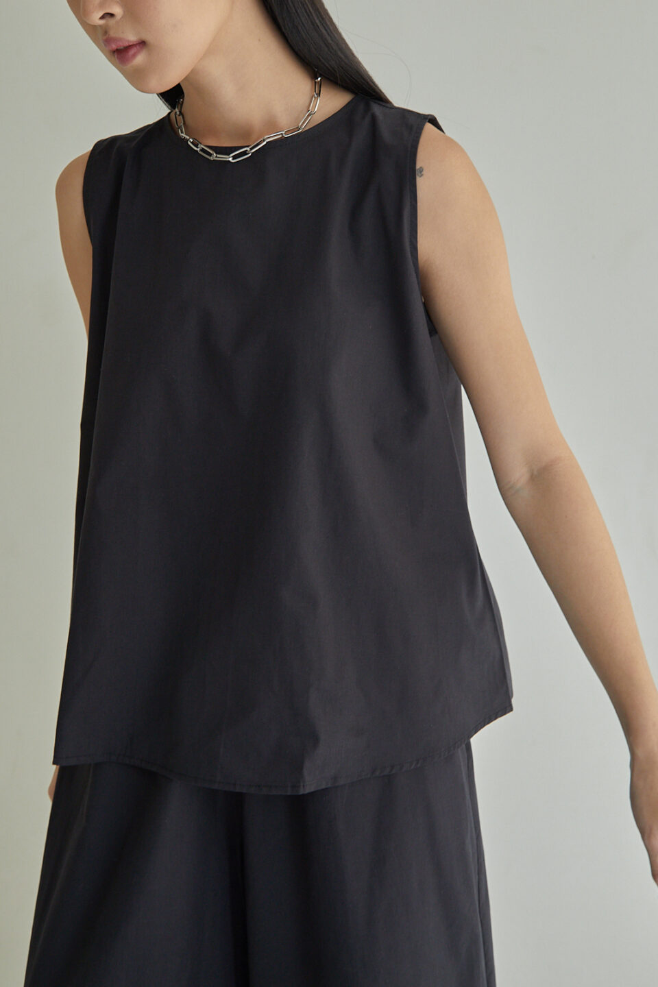 Studio Now Axelle Sleeveless Top Black - Image 4