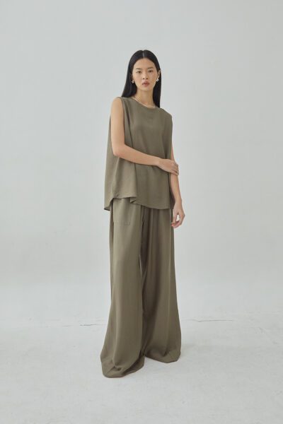 Studio Now Noire Tank Olive