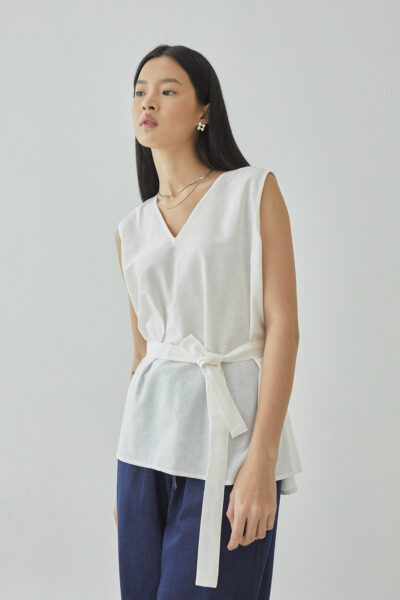 Studio Now Forme Sleeveless Tank White