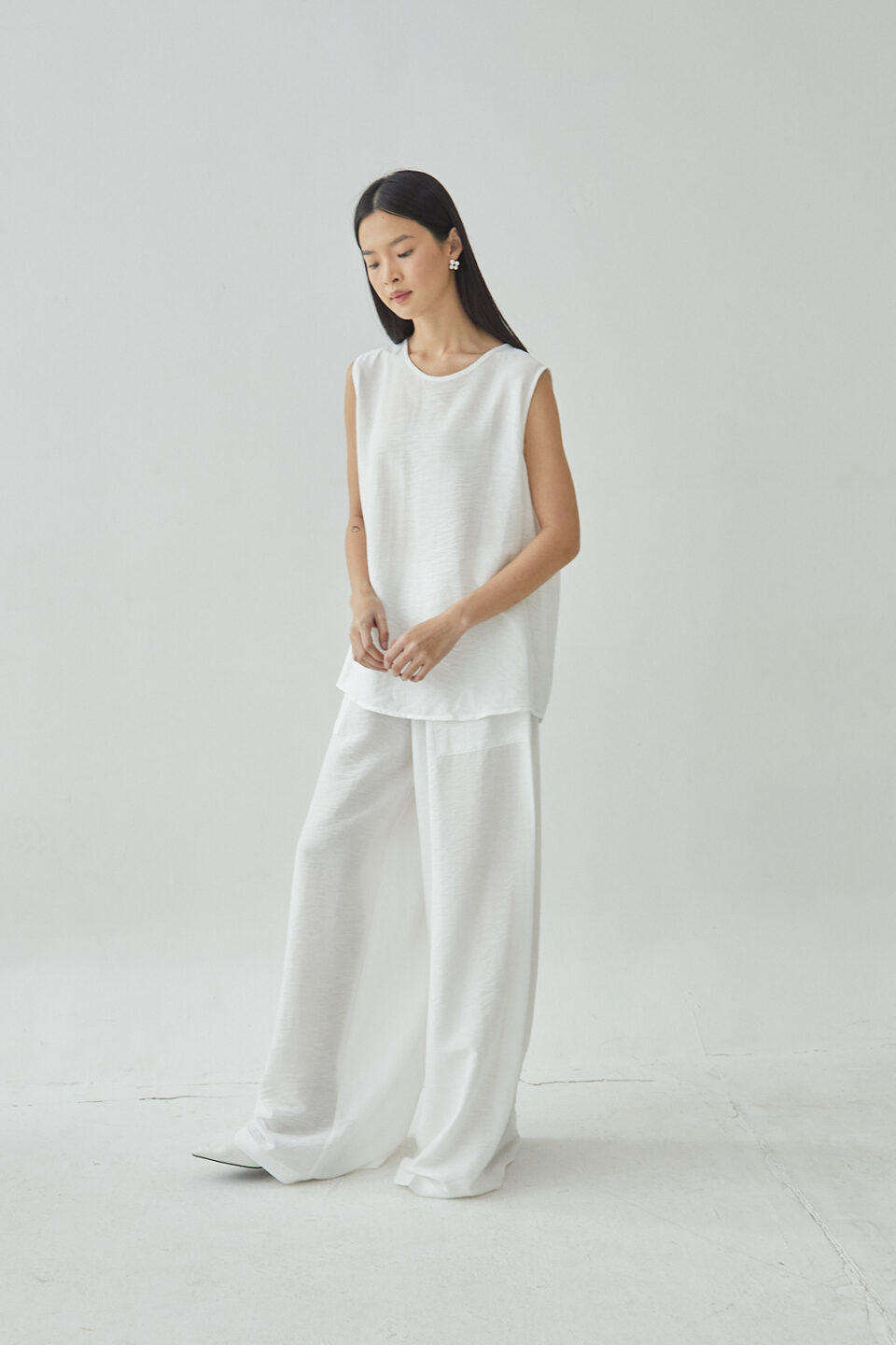 Studio Now Noire Tank White - Image 2