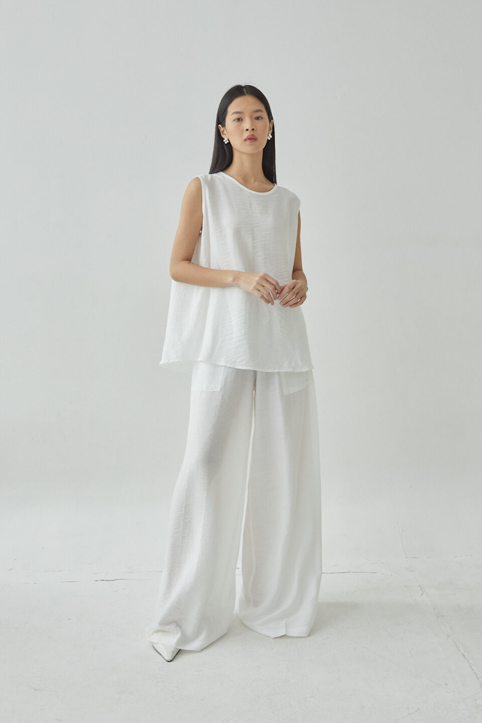 Studio Now Noire Tank White - Image 3