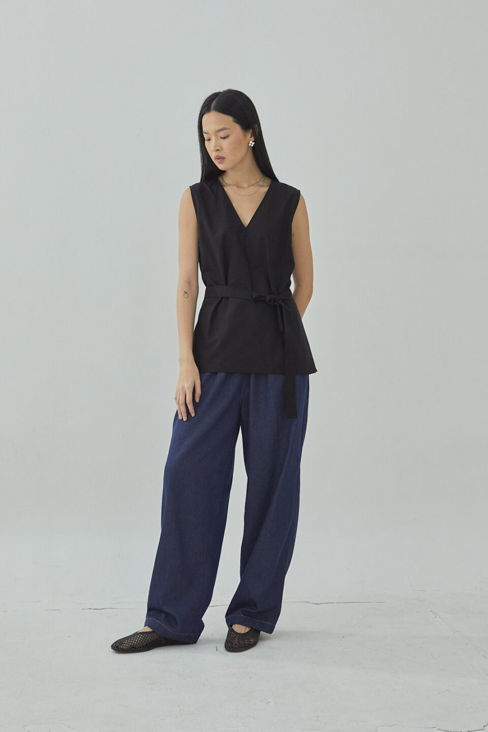 Studio Now Forme Sleeveless Tank Black - Image 3