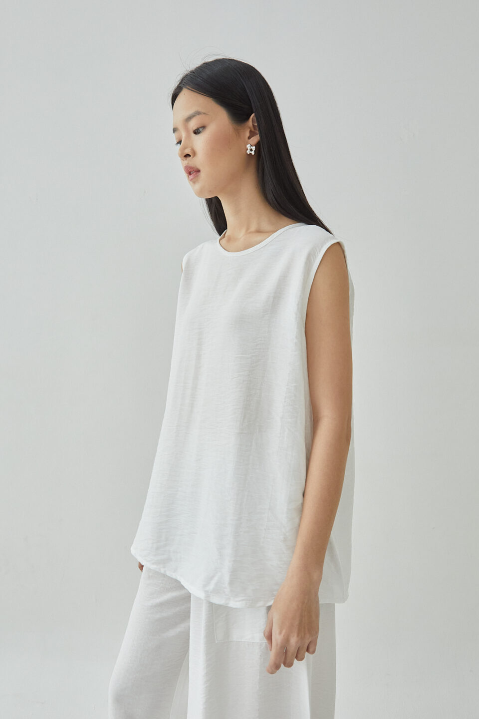Studio Now Noire Tank White - Image 4