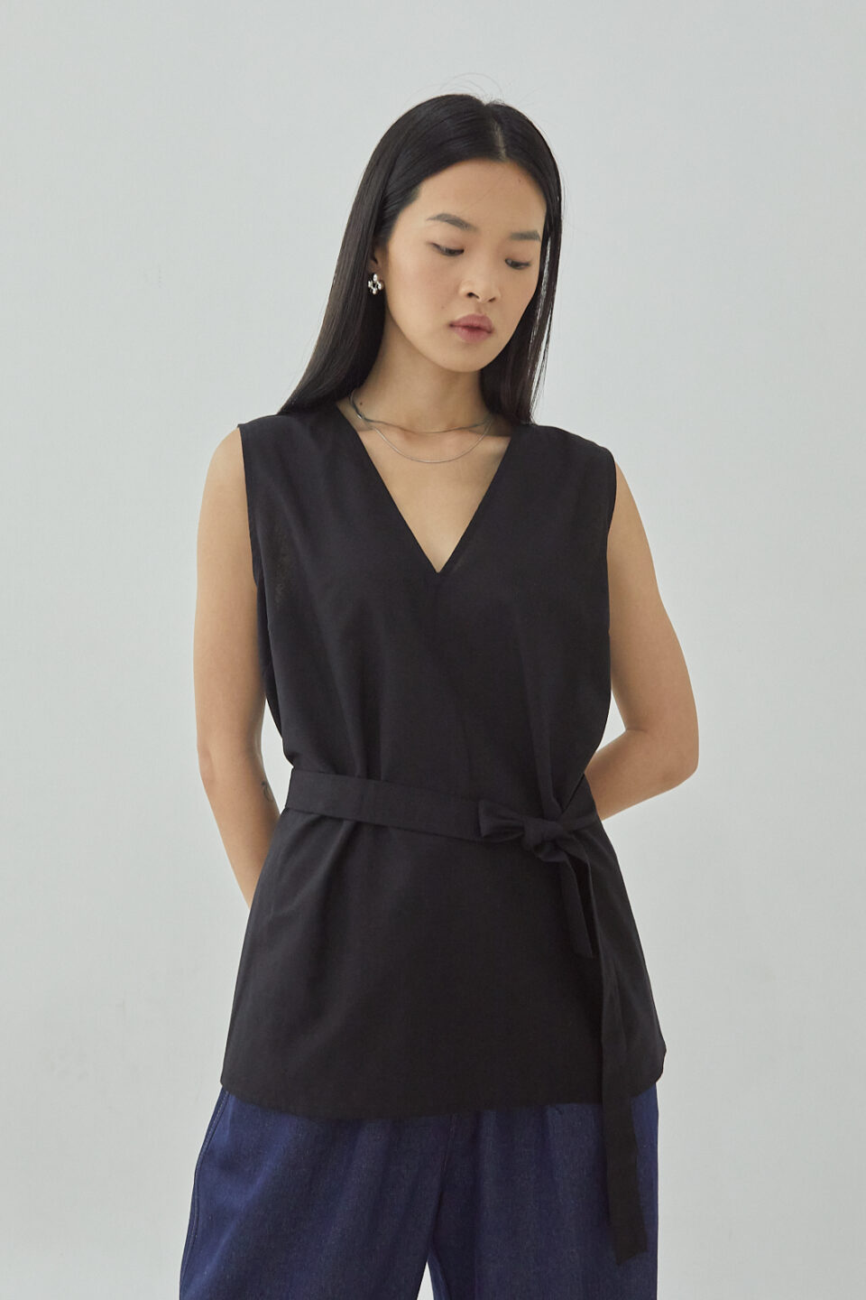 Studio Now Forme Sleeveless Tank Black - Image 4