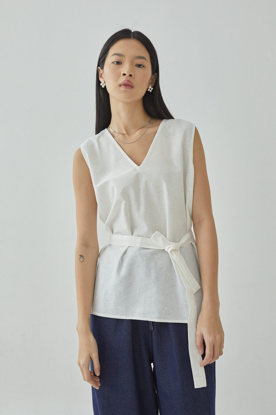 Studio Now Forme Sleeveless Tank White - Image 6