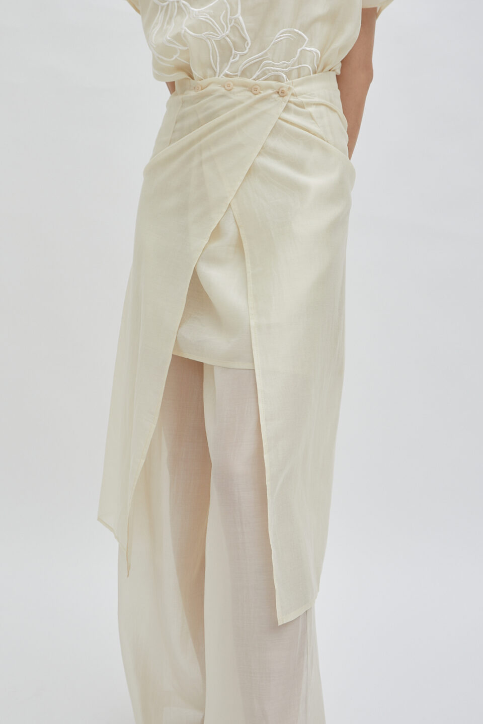 Misha layer skirt in sheer butter