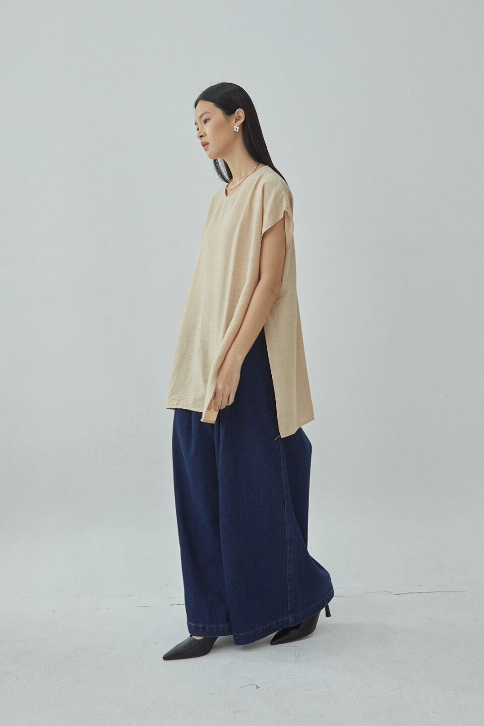 Studio Now Miria Top in Beige - Image 3