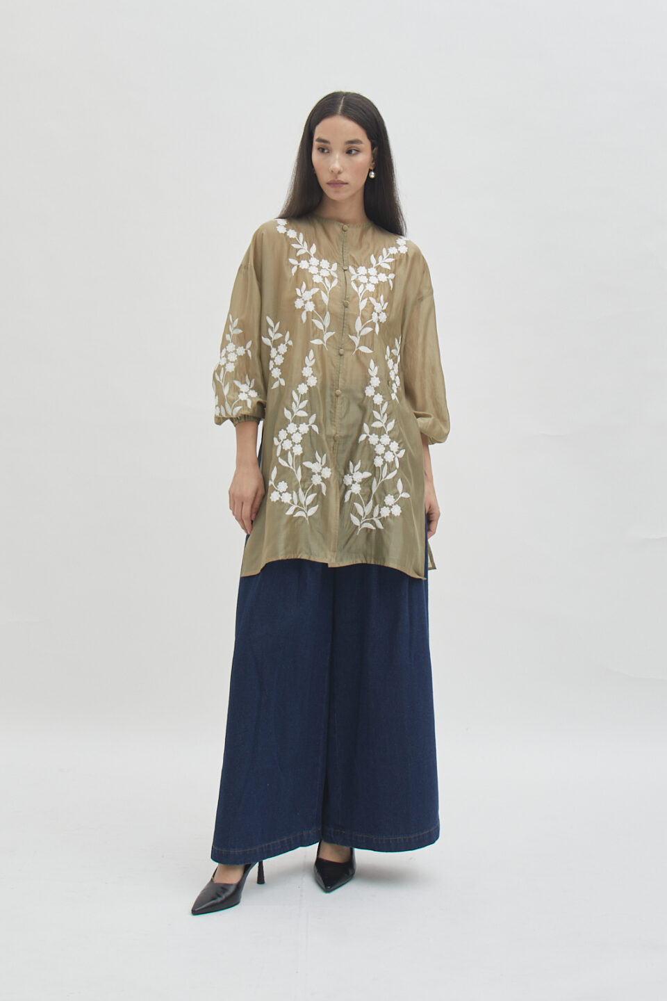 Savoy embroidered shirt in bronze - Image 3