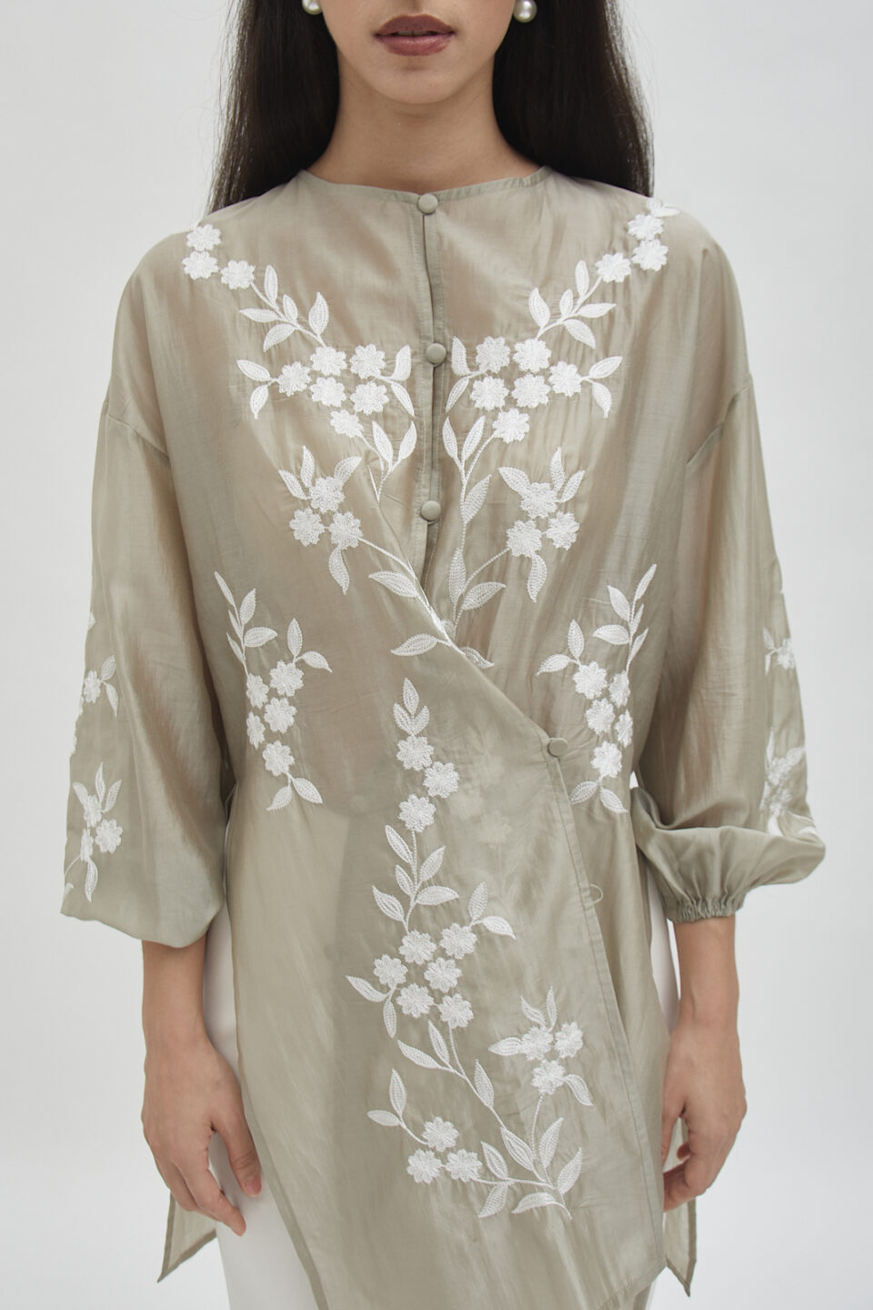 Savoy embroidered shirt in dusk - Image 10