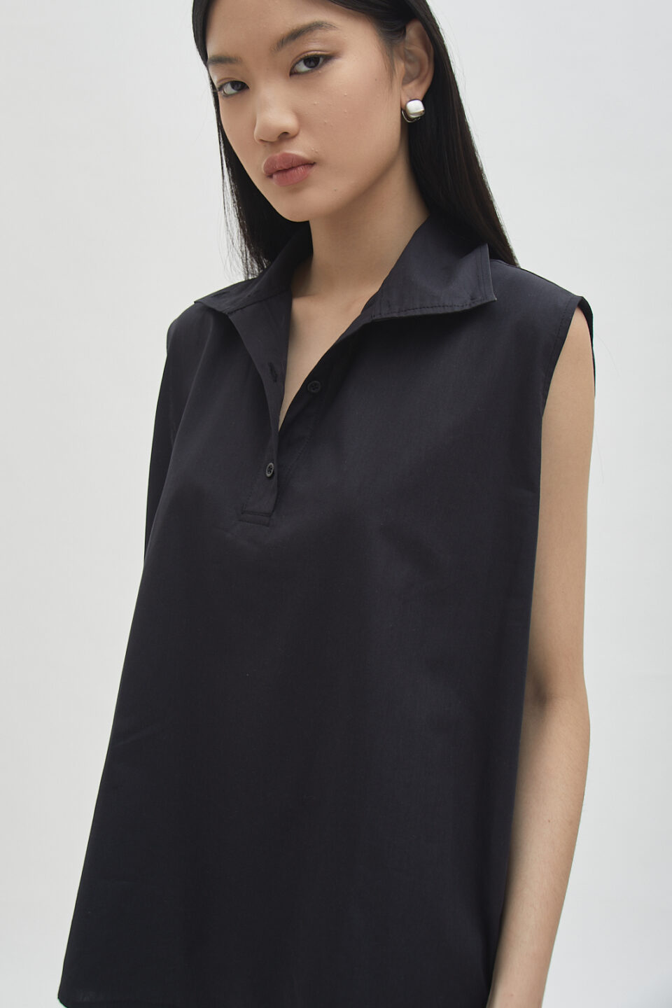 Offset Shell Top Black - Image 9