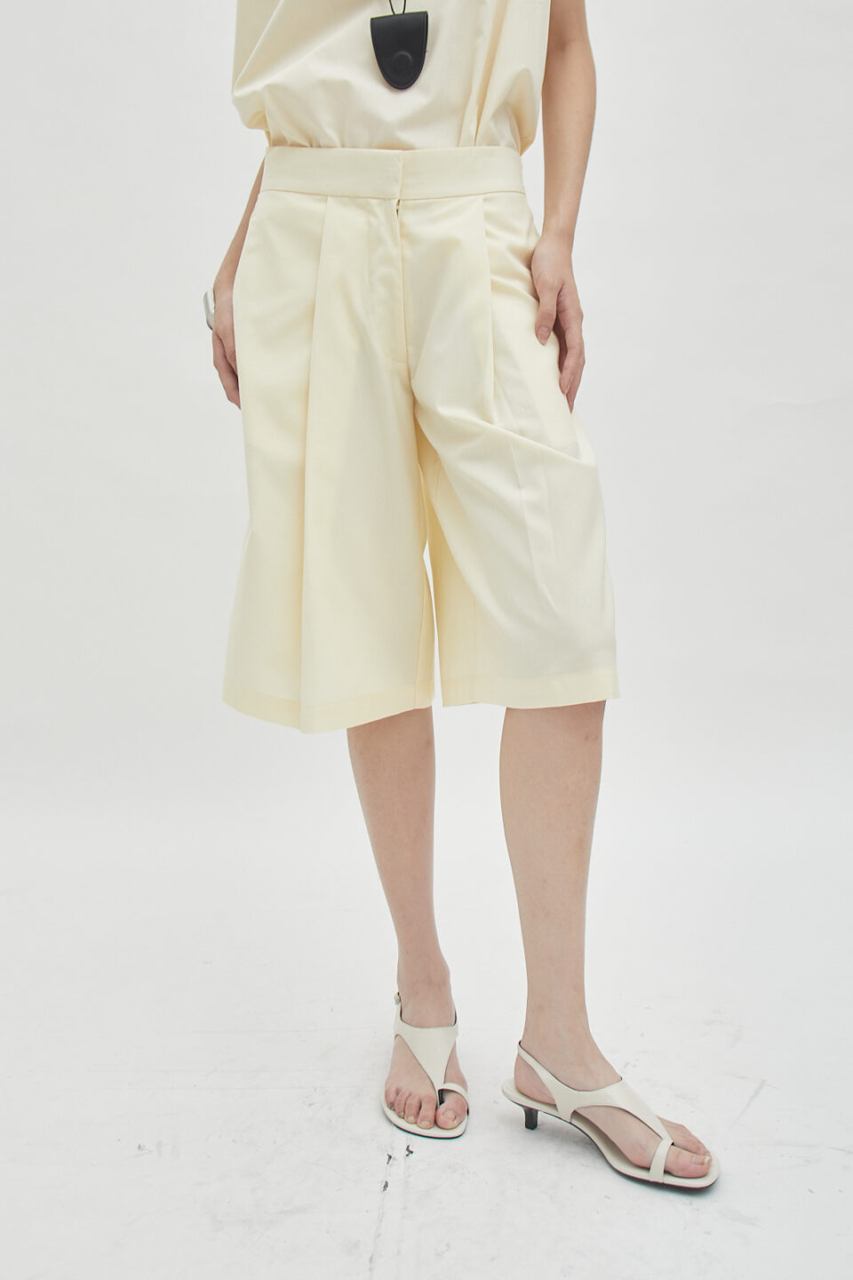 Marco Bermuda Butter - Image 5