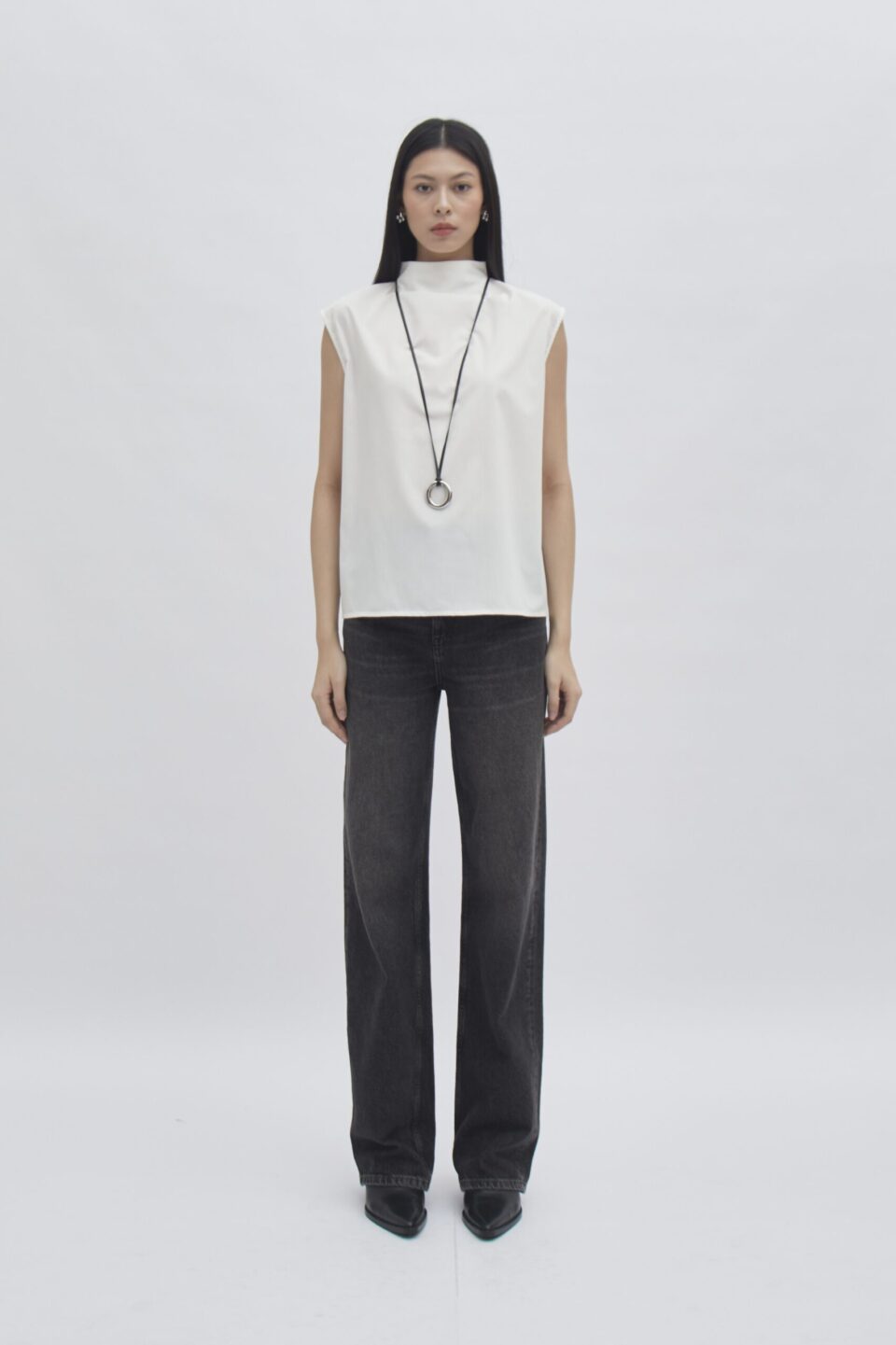 Still Top In White - Image 3